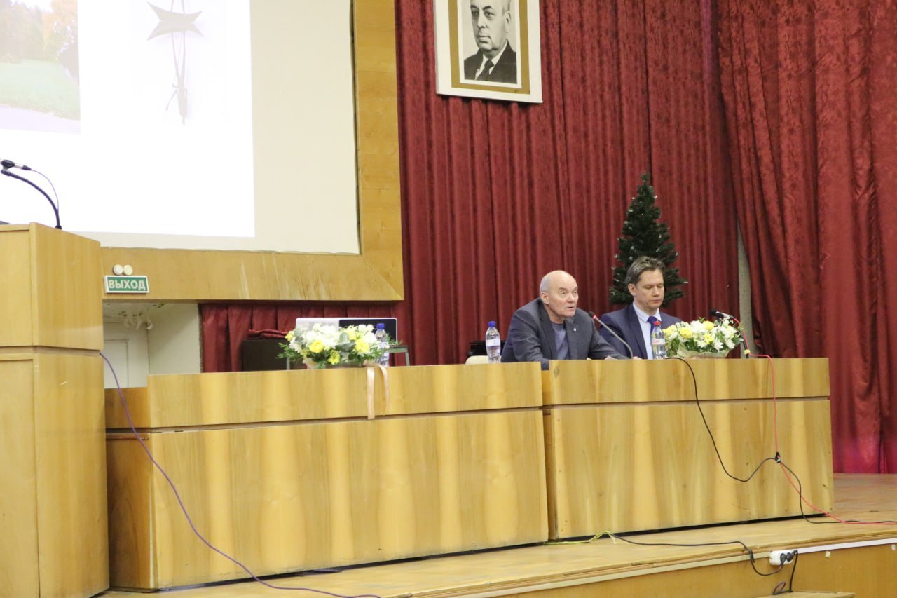 В Институте биофизики клетки РАН состоялось торжественное заседание Ученого совета, приуроченное к 35-летию с момента реорганизации научного учреждения, основанного постановлением Президиума Академии наук СССР 23 октября... В Институте биофизики клетки РАН состоялось торжественное заседание Ученого совета, приуроченное к 35-летию с момента реорганизации научного учреждения, основанного постановлением Президиума Академии наук СССР 23 октября...