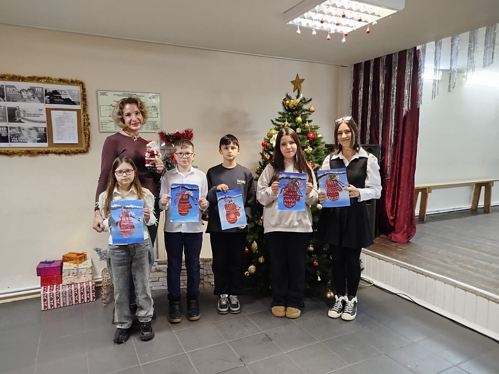 Наши новости. Мастер - класс "Мастерство Новогодья" прошел в с. Молоди м.о. Чехов Наши новости. Мастер - класс "Мастерство Новогодья" прошел в с. Молоди м.о. Чехов