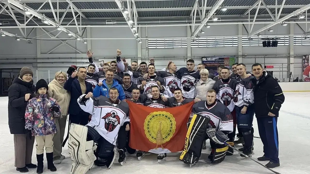 Хоккейная команда «Воевода» из Серпухова вновь на высоте! Хоккейная команда «Воевода» из Серпухова вновь на высоте!