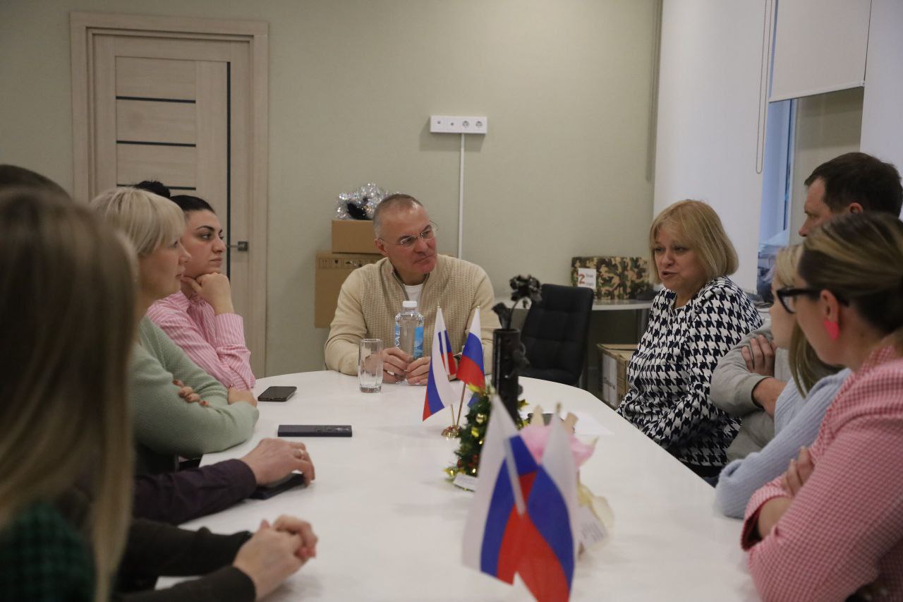 «МастЕРские Деда Мороза», инициированные депутатом Госдумы Александром Коганом, открылись в Серпухове «МастЕРские Деда Мороза», инициированные депутатом Госдумы Александром Коганом, открылись в Серпухове