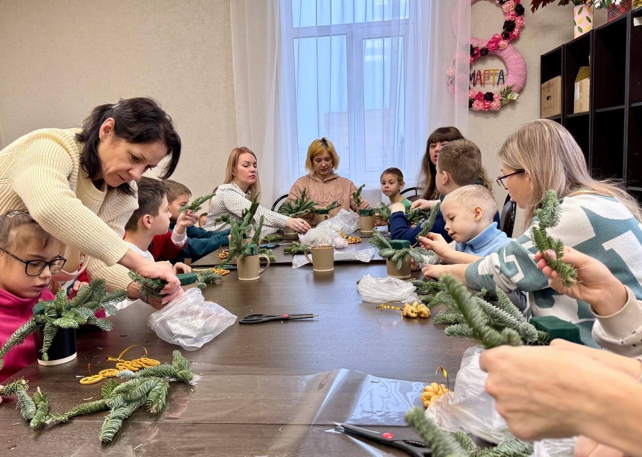 Новогодний подарок для воспитанников детского отделения реабилитации г. Ликино-Дулёво и их родителей подготовила мастерица Юлия Магдыч Новогодний подарок для воспитанников детского отделения реабилитации г. Ликино-Дулёво и их родителей подготовила мастерица Юлия Магдыч