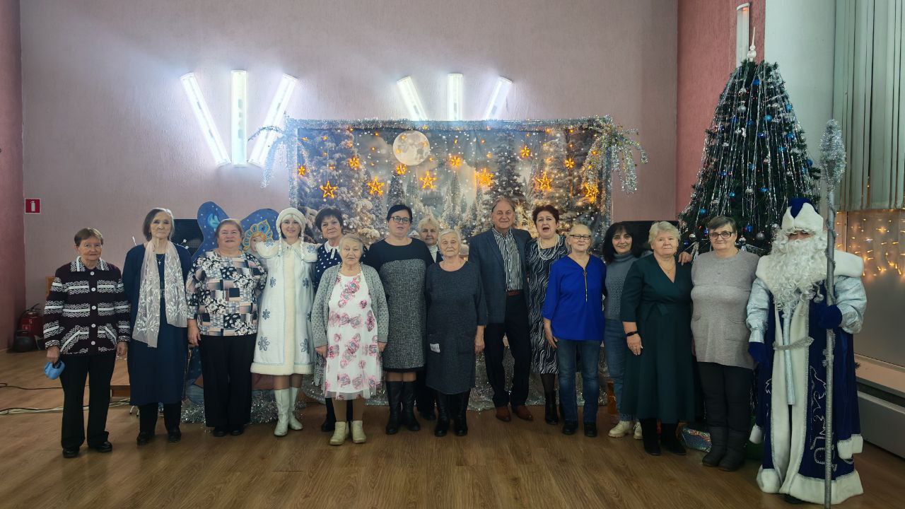 «Как празднуют Новый год в разных странах» «Как празднуют Новый год в разных странах»