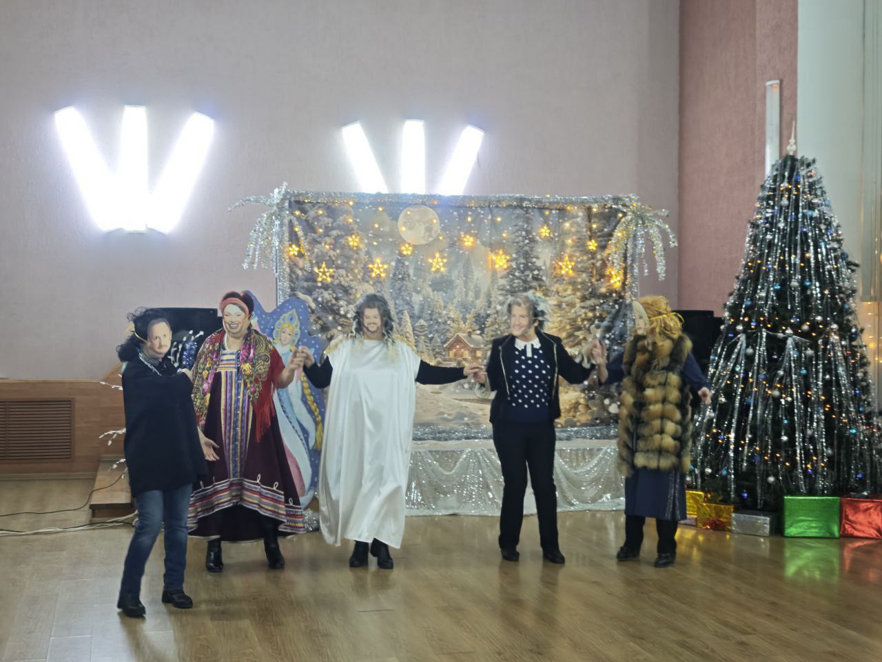 «Как празднуют Новый год в разных странах»