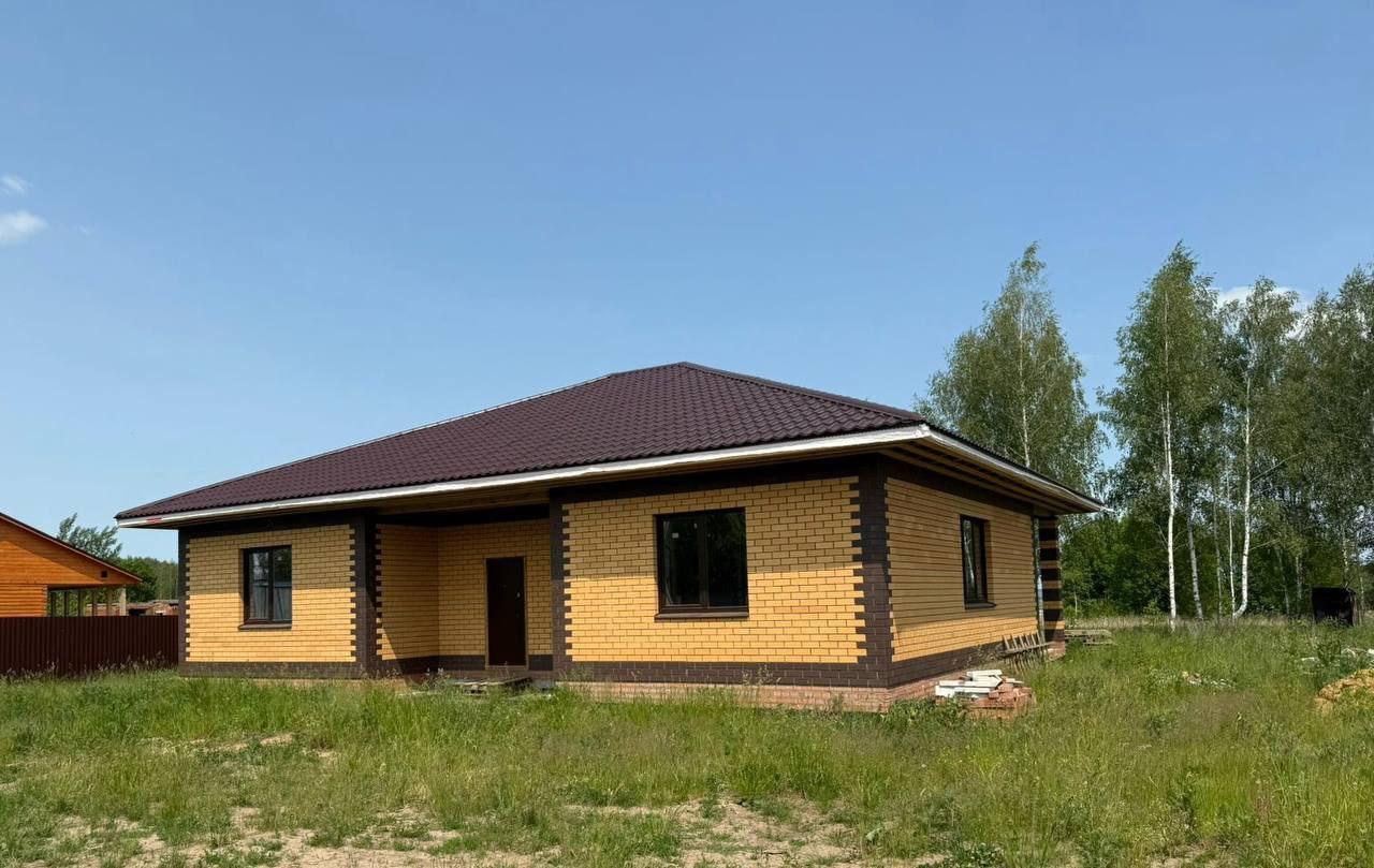 Сто семьдесят врачей Подмосковья получили земельные участки для строительства дома в 2025 году в рамках дополнительной меры поддержки медиков региона «Земля врачам»