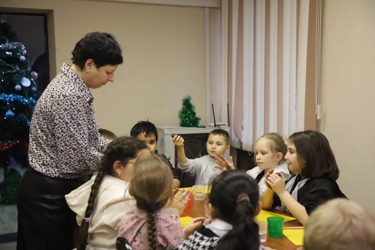 «МастЕРские Деда Мороза», инициированные депутатом Госдумы Александром Коганом, открылись в Серпухове «МастЕРские Деда Мороза», инициированные депутатом Госдумы Александром Коганом, открылись в Серпухове