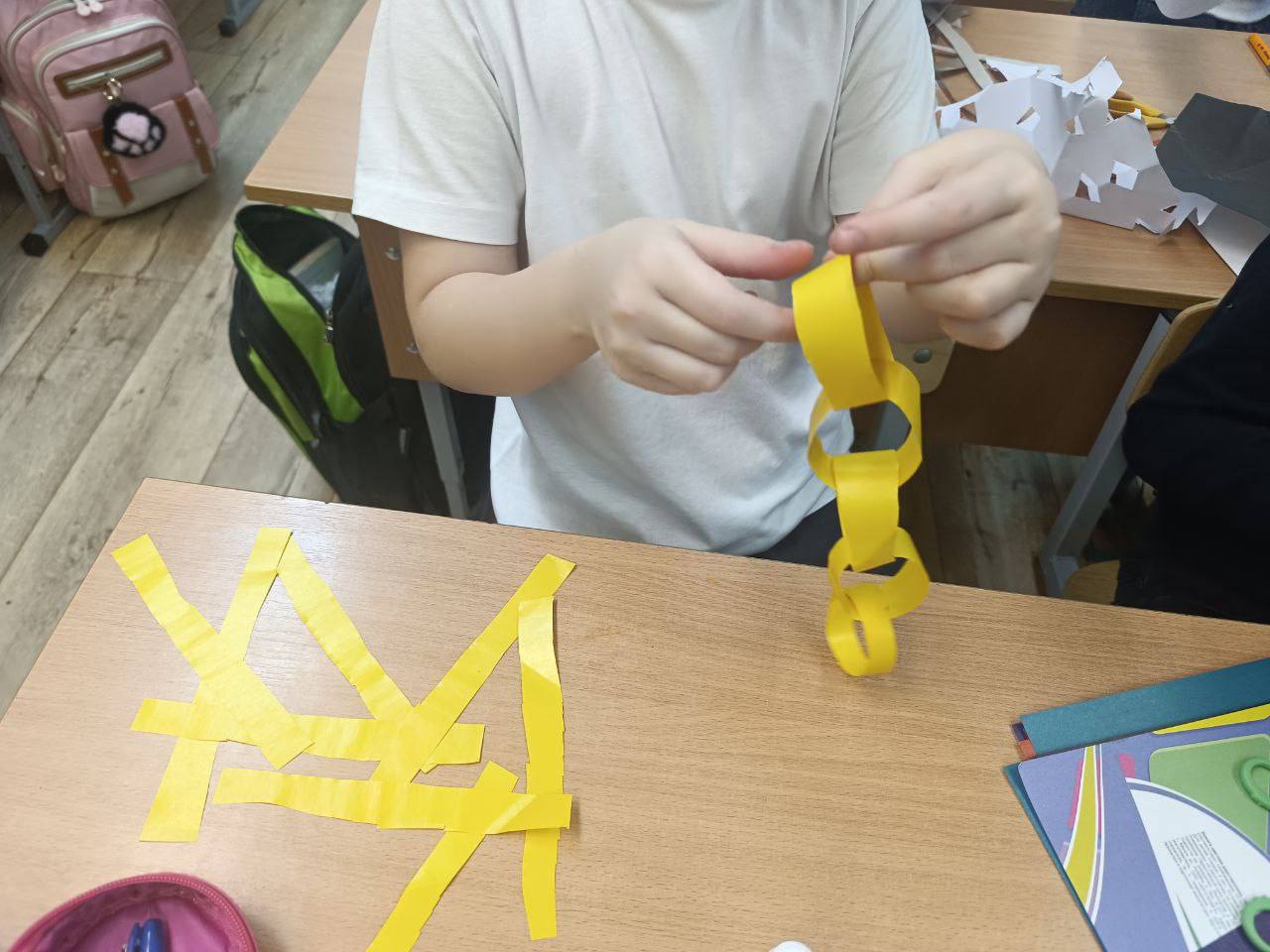 «МАСТЕРСКАЯ ДЕДА МОРОЗА: ВОЛШЕБСТВО НОВОГОДНИХ СНЕЖИНОК!» «МАСТЕРСКАЯ ДЕДА МОРОЗА: ВОЛШЕБСТВО НОВОГОДНИХ СНЕЖИНОК!»