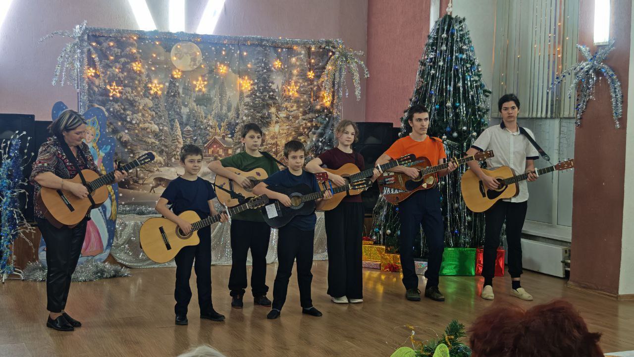 «Как празднуют Новый год в разных странах» «Как празднуют Новый год в разных странах»