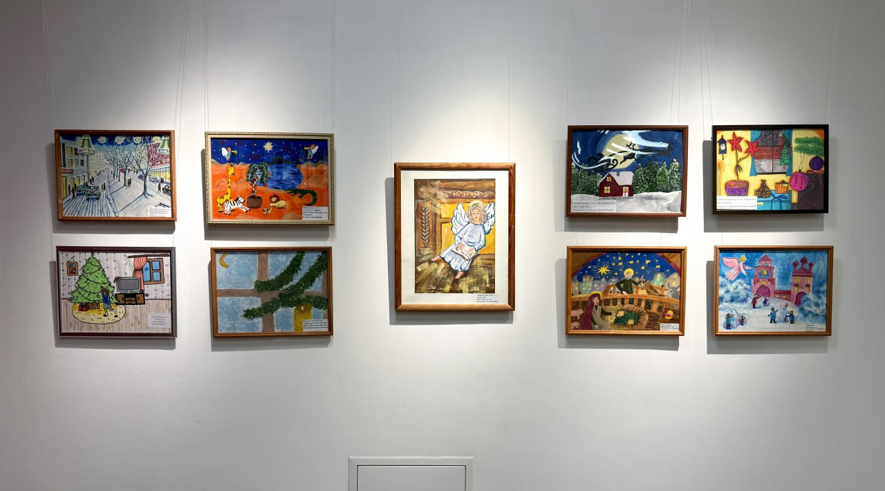 В преддверии Нового года и Рождества в Выставочном зале имени О.А. Коняшина открылась городская выставка-конкурс изобразительного и декоративно-прикладного творчества «Рождественские фантазии» В преддверии Нового года и Рождества в Выставочном зале имени О.А. Коняшина открылась городская выставка-конкурс изобразительного и декоративно-прикладного творчества «Рождественские фантазии»