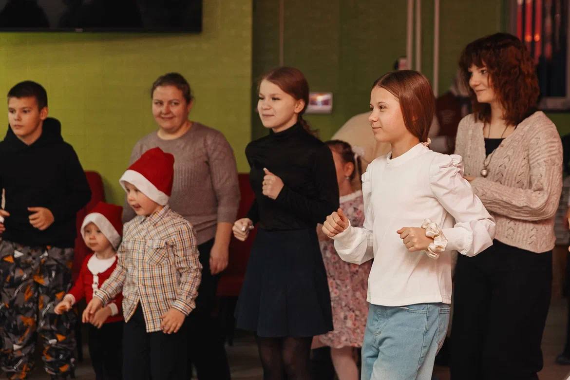 Танцы, сказки и конфеты!. В Новый год волшебство должно найти каждого: от самых маленьких до взрослых Танцы, сказки и конфеты!. В Новый год волшебство должно найти каждого: от самых маленьких до взрослых