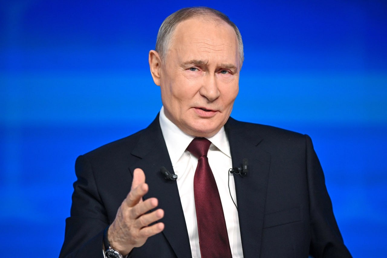 Владимир Путин назвал ошибкой сокращение выплат многодетным семьям с ростом их доходов