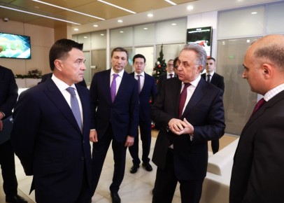 Губернатор Андрей Воробьев продемонстрировал главе ДОМ.РФ Виталию Мутко работу подмосковного Центра Содействия Строительству (ЦСС)