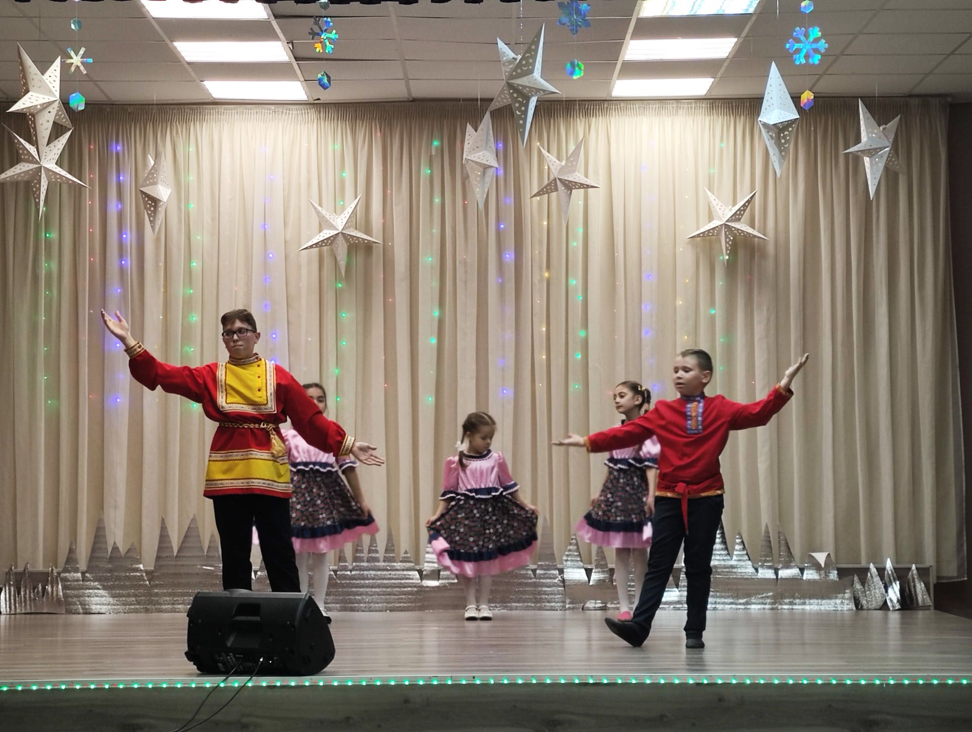 Наши новости. Новогодний вечер «Если веришь в чудеса» в ДК «Фортуна» м.о. Чехов Наши новости. Новогодний вечер «Если веришь в чудеса» в ДК «Фортуна» м.о. Чехов