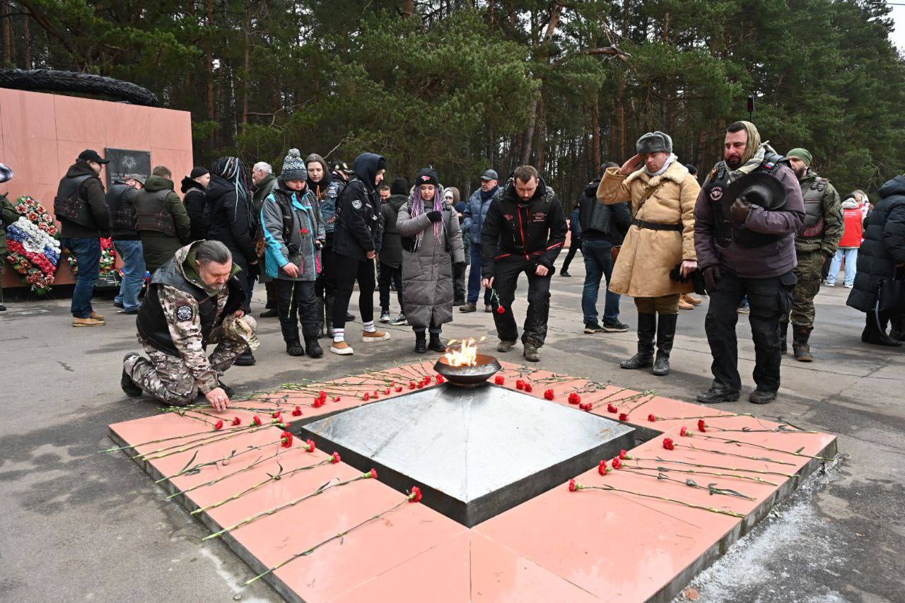 Сегодня в Серпухове в девятый раз стартовал ежегодный автомотопробег «Непокоренный рубеж» Сегодня в Серпухове в девятый раз стартовал ежегодный автомотопробег «Непокоренный рубеж»