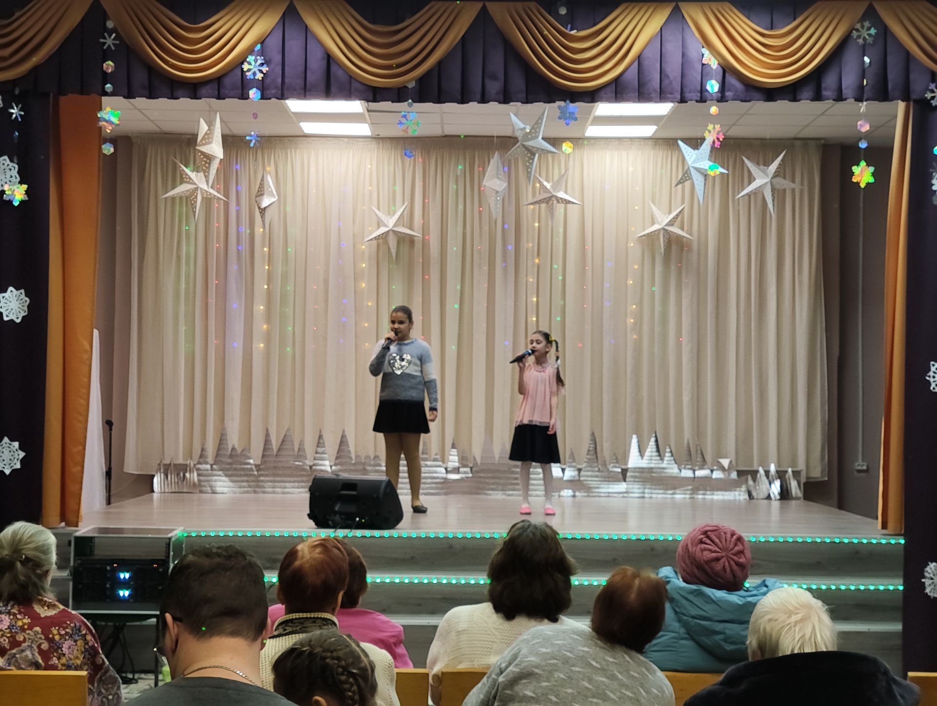 Наши новости. Новогодний вечер «Если веришь в чудеса» в ДК «Фортуна» м.о. Чехов Наши новости. Новогодний вечер «Если веришь в чудеса» в ДК «Фортуна» м.о. Чехов