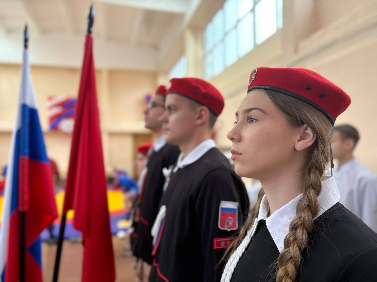 «Самбо в школу». В Новобытовской школе (корп.Крюково) теперь реализуют Федеральный проект «Самбо в школу». 18 декабря юнармейцы отряда "Дохтуровцы" приняли участие в торжественном открытии площадки на базе школы «Самбо в школу». В Новобытовской школе (корп.Крюково) теперь реализуют Федеральный проект «Самбо в школу». 18 декабря юнармейцы отряда "Дохтуровцы" приняли участие в торжественном открытии площадки на базе школы