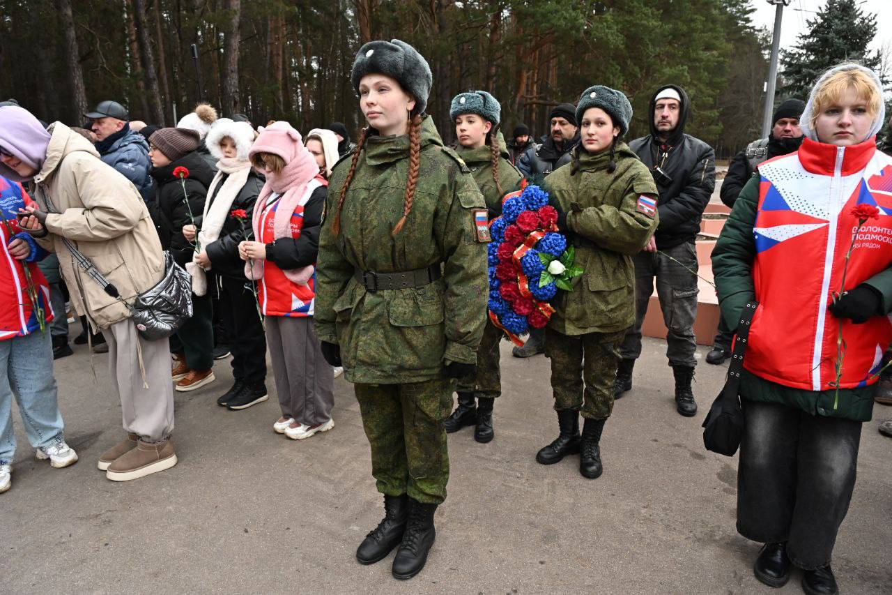 Сегодня в Серпухове в девятый раз стартовал ежегодный автомотопробег «Непокоренный рубеж» Сегодня в Серпухове в девятый раз стартовал ежегодный автомотопробег «Непокоренный рубеж»