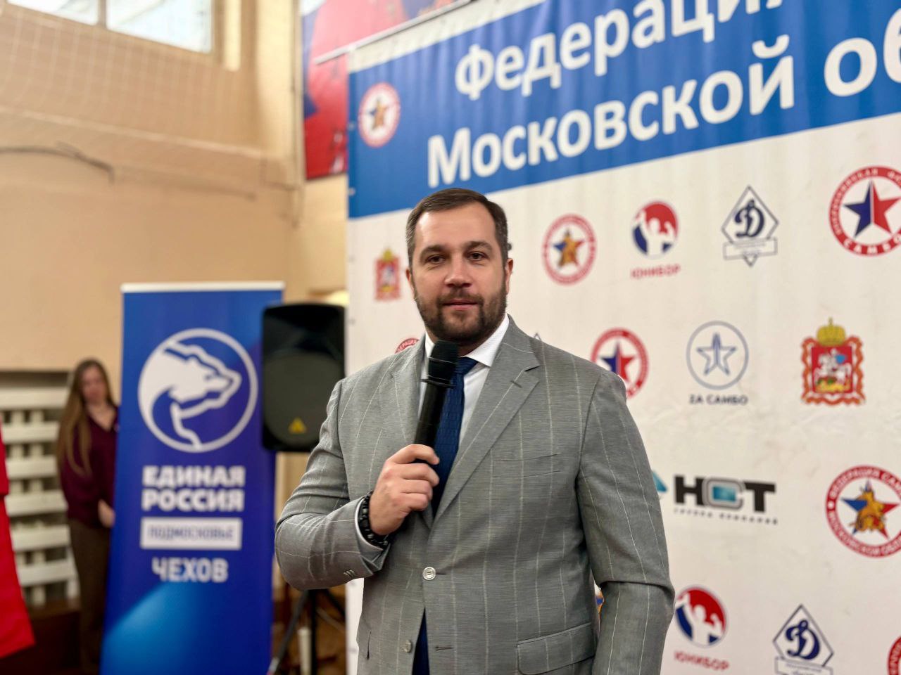 «Самбо в школу». В Новобытовской школе (корп.Крюково) теперь реализуют Федеральный проект «Самбо в школу». 18 декабря юнармейцы отряда "Дохтуровцы" приняли участие в торжественном открытии площадки на базе школы «Самбо в школу». В Новобытовской школе (корп.Крюково) теперь реализуют Федеральный проект «Самбо в школу». 18 декабря юнармейцы отряда "Дохтуровцы" приняли участие в торжественном открытии площадки на базе школы