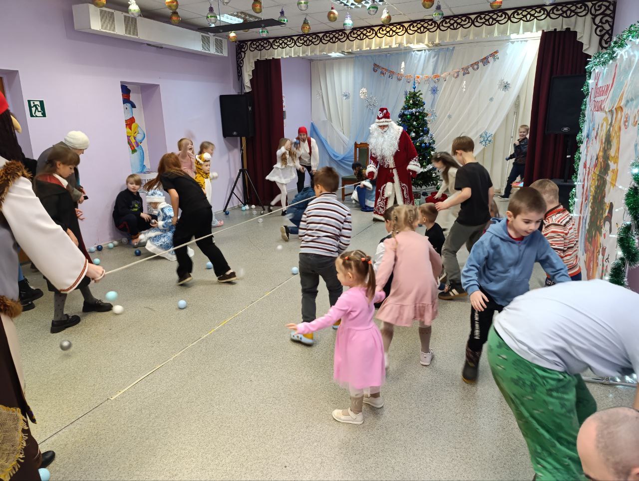 Наши новости. Новогодний утренник прошел в ДК "Полёт" М.О. Чехов Наши новости. Новогодний утренник прошел в ДК "Полёт" М.О. Чехов