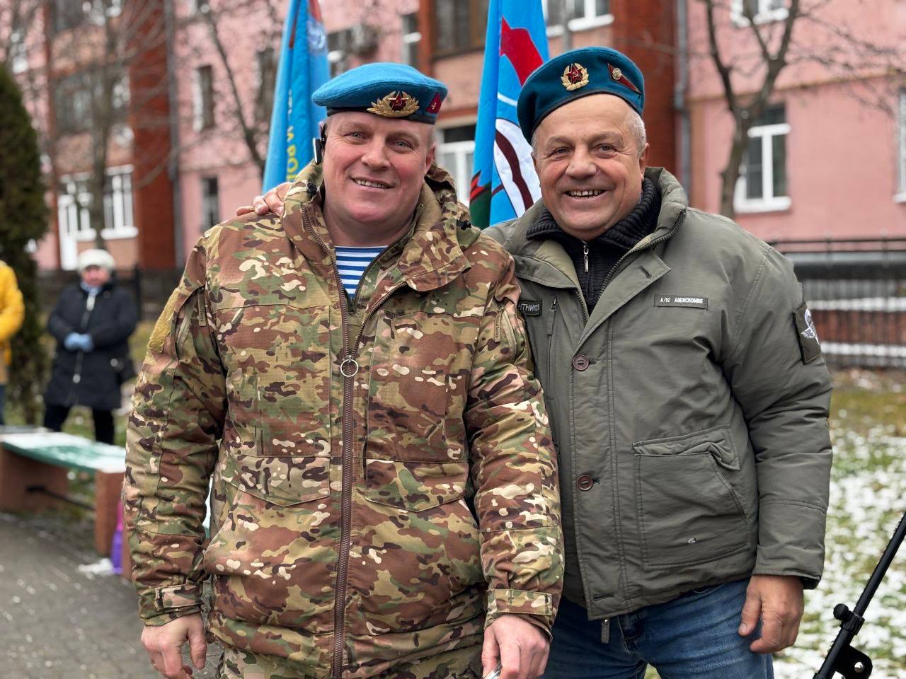 В Воскресенске прошла памятная акция «Никто, кроме нас!» В Воскресенске прошла памятная акция «Никто, кроме нас!»