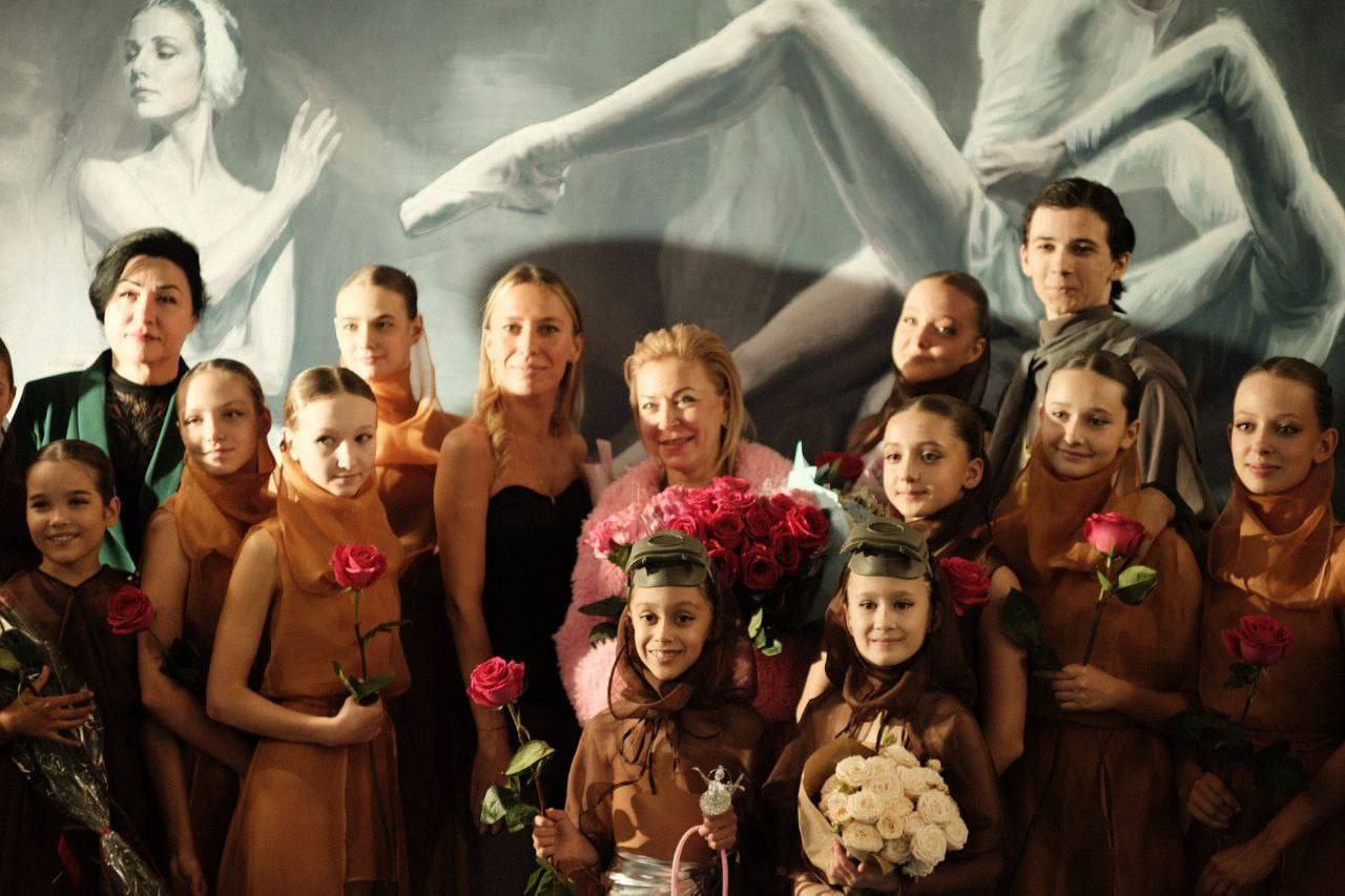 На сцене Дворца культуры им. Ленина состоялась премьера балета «Арракис — танец Дюн» — работа, впечатляющая своей целостностью и гипнотической силой исполнения На сцене Дворца культуры им. Ленина состоялась премьера балета «Арракис — танец Дюн» — работа, впечатляющая своей целостностью и гипнотической силой исполнения