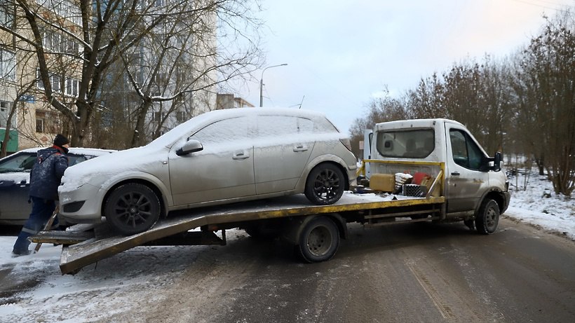 В Солнечногорске арестовали два автомобиля должников по ЖКХ и налогам В Солнечногорске арестовали два автомобиля должников по ЖКХ и налогам