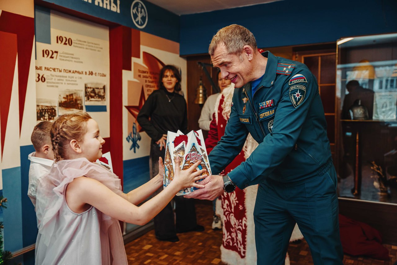 Мечты сбываются!. В преддверии Нового года в рамках ежегодной акции «Ёлка желаний» исполнилось желание Максима Свешникова Мечты сбываются!. В преддверии Нового года в рамках ежегодной акции «Ёлка желаний» исполнилось желание Максима Свешникова