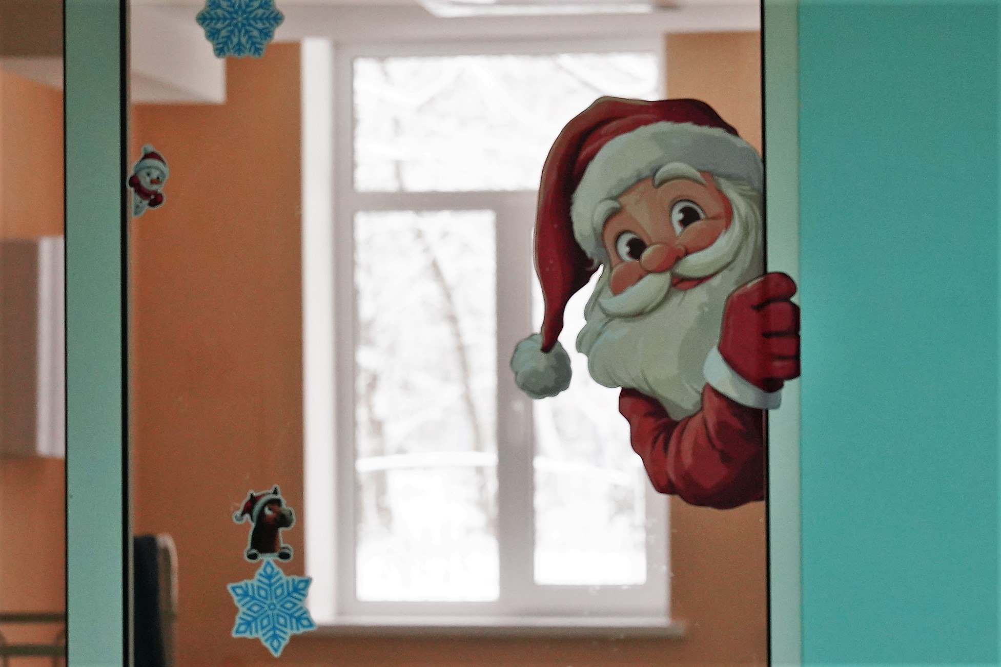 Реутовские депутаты поздравили детей в инфекционном отделении Реутовские депутаты поздравили детей в инфекционном отделении