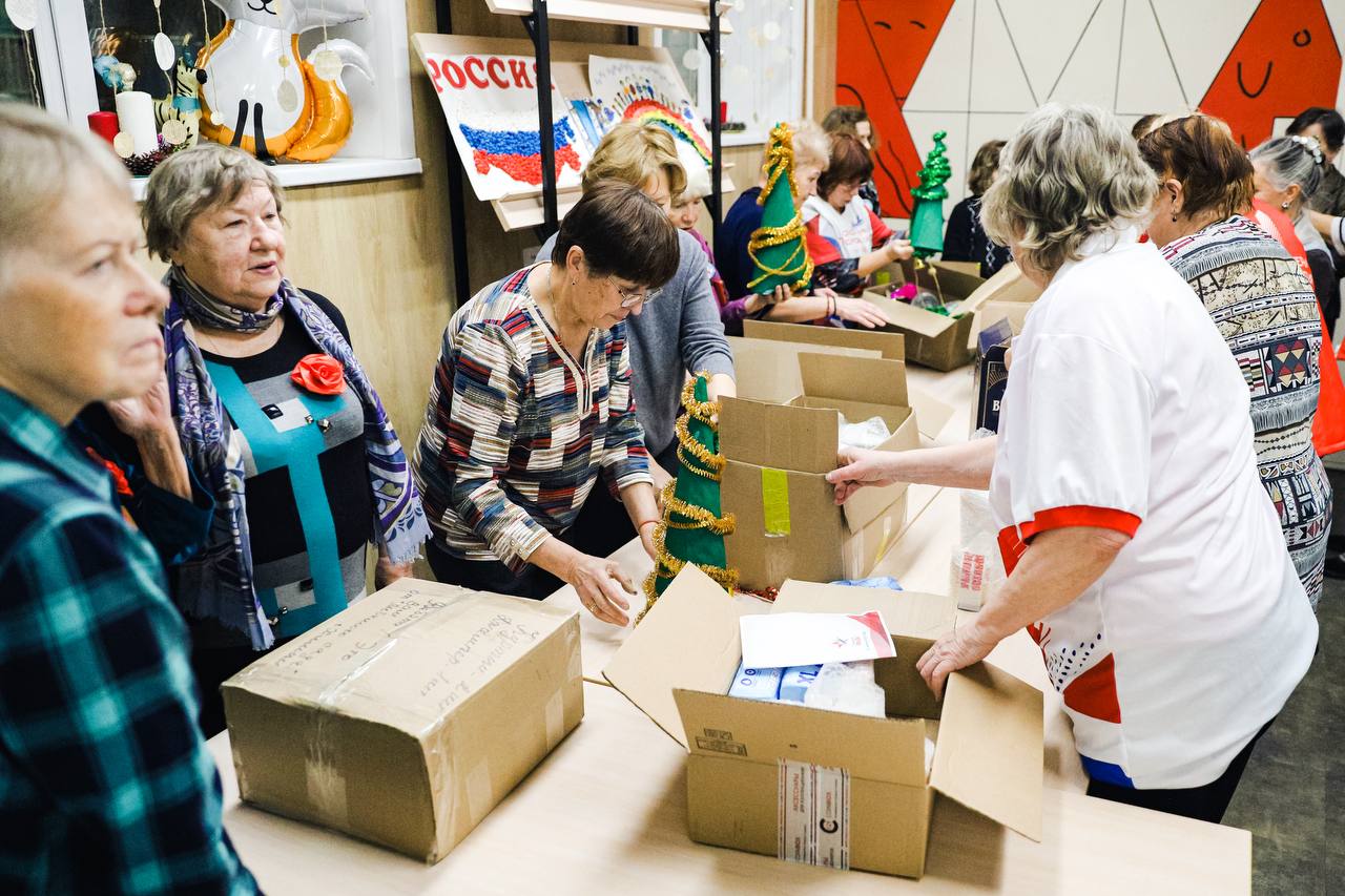 От тыла — фронту: из Химок отправили новогодние посылки в зону СВО От тыла — фронту: из Химок отправили новогодние посылки в зону СВО