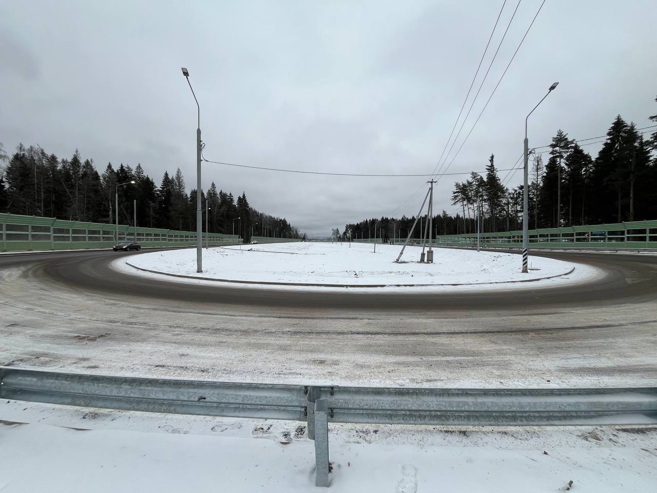 Первые машины уже поехали по новому выезду из Юрлово в Химках Первые машины уже поехали по новому выезду из Юрлово в Химках