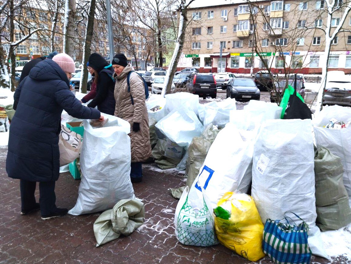 В Электростали прошла заключительная в этом году экологическая акция «РазДельный Сбор» В Электростали прошла заключительная в этом году экологическая акция «РазДельный Сбор»