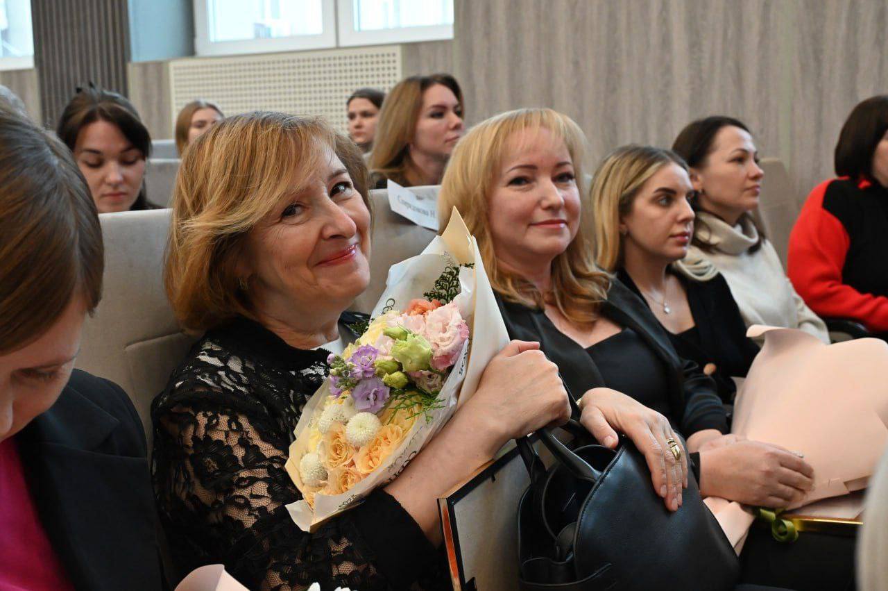 Глава Городского округа Серпухов Алексей Шимко вместе с его командой подвели итоги 2025 года Глава Городского округа Серпухов Алексей Шимко вместе с его командой подвели итоги 2025 года