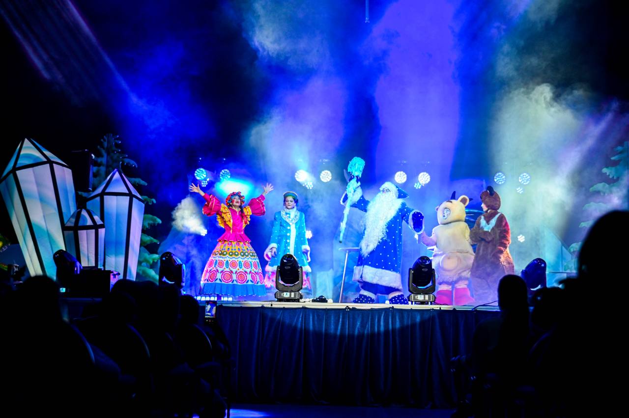 С 25 по 27 декабря во Дворце спорта «Видное» прошла традиционная серия «Елок главы» Ленинского городского округа С 25 по 27 декабря во Дворце спорта «Видное» прошла традиционная серия «Елок главы» Ленинского городского округа