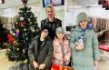 Мечты должны сбываться. Сотрудники МФЦ с радостью исполнили заветные желания Грицук Есении и Виктора, которые они загадали на «Ёлке желаний»