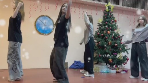 НОВОГОДНЯЯ СКАЗКА ОТ СТАРШЕКЛАССНИКОВ