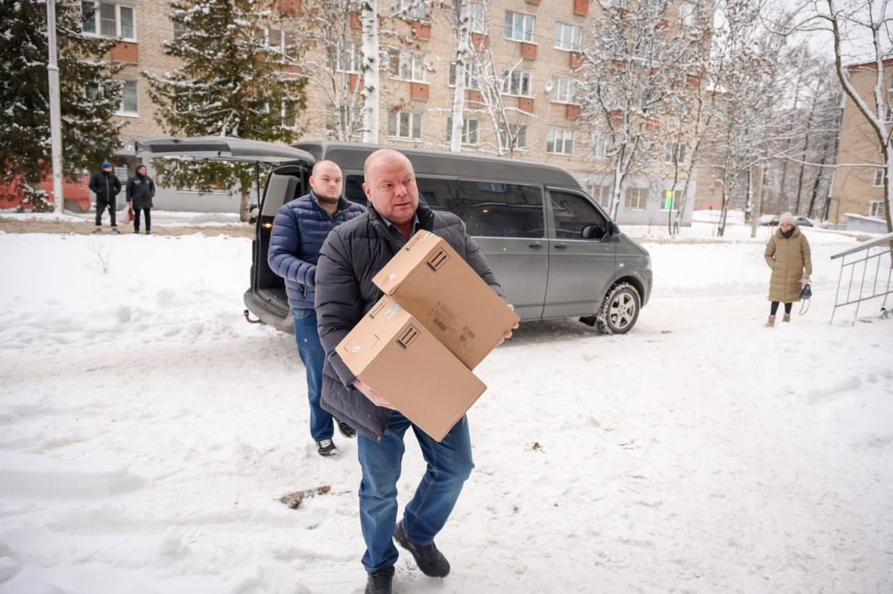 В Центре поддержки участников СВО и членов их семей готовят к отправке очередную партию гуманитарной помощи В Центре поддержки участников СВО и членов их семей готовят к отправке очередную партию гуманитарной помощи