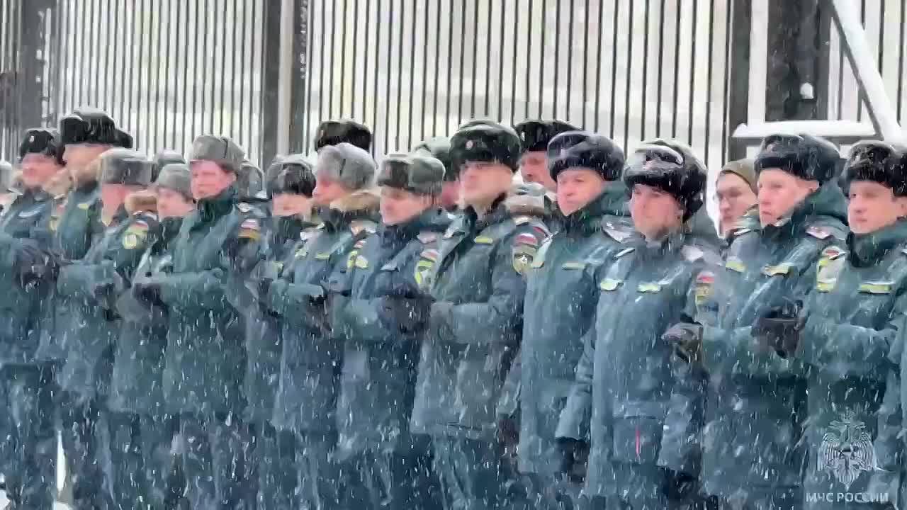 Сотрудникам Главного управления присвоены воинские и специальные звания и вручены ведомственные награды