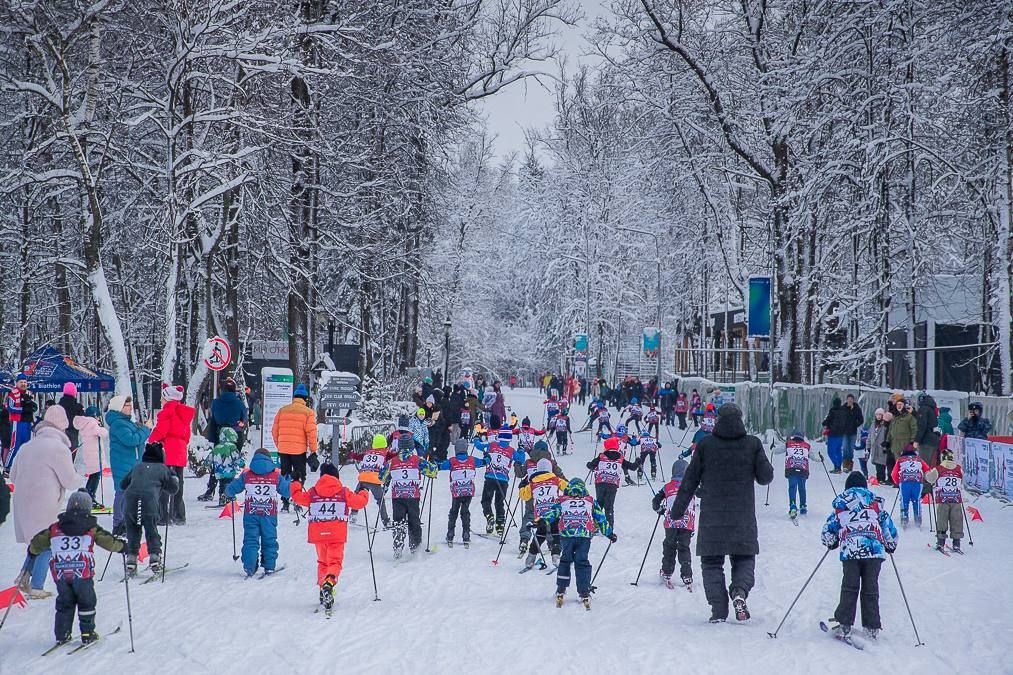 Андрей Иванов: Сегодня прошла 56-я Манжосовская лыжная гонка — добрая новогодняя традиция, которая объединяет поколения Андрей Иванов: Сегодня прошла 56-я Манжосовская лыжная гонка — добрая новогодняя традиция, которая объединяет поколения