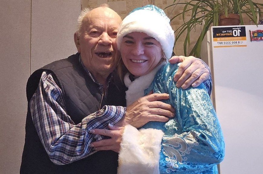 Социальные работники принесли новогоднее волшебство своим подопечным! Социальные работники принесли новогоднее волшебство своим подопечным!