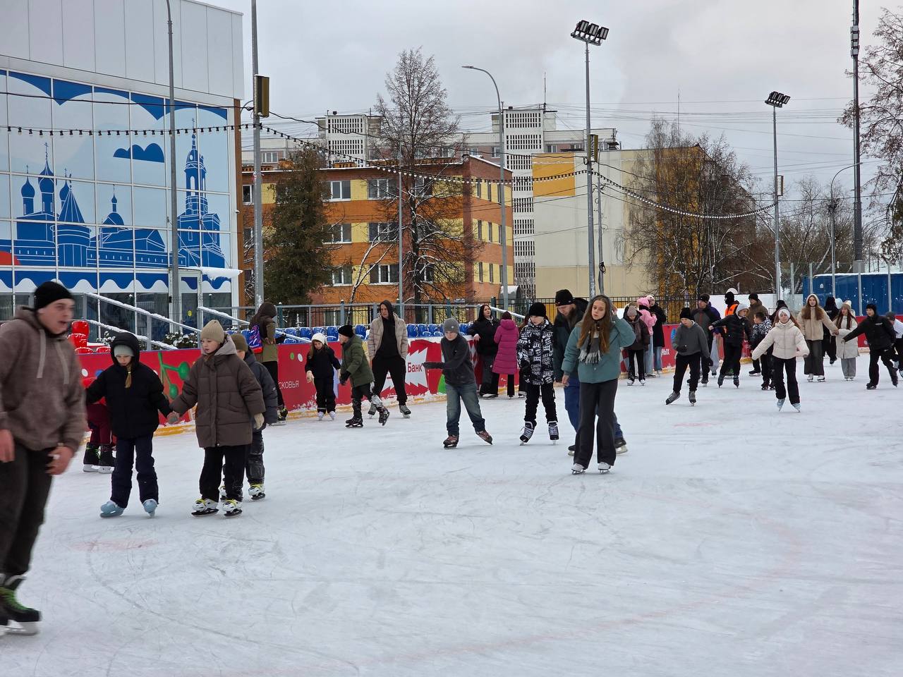 Городской округ Серпухов приглашает жителей и гостей посетить открывшиеся катки Городской округ Серпухов приглашает жителей и гостей посетить открывшиеся катки