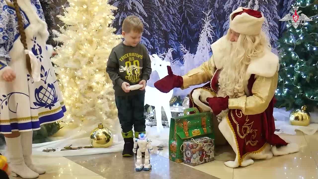 Минобороны России: Командование и военнослужащие РВСН приняли участие в акции «Елка желаний», воплотив в жизнь мечты более 1000 детей по всей России