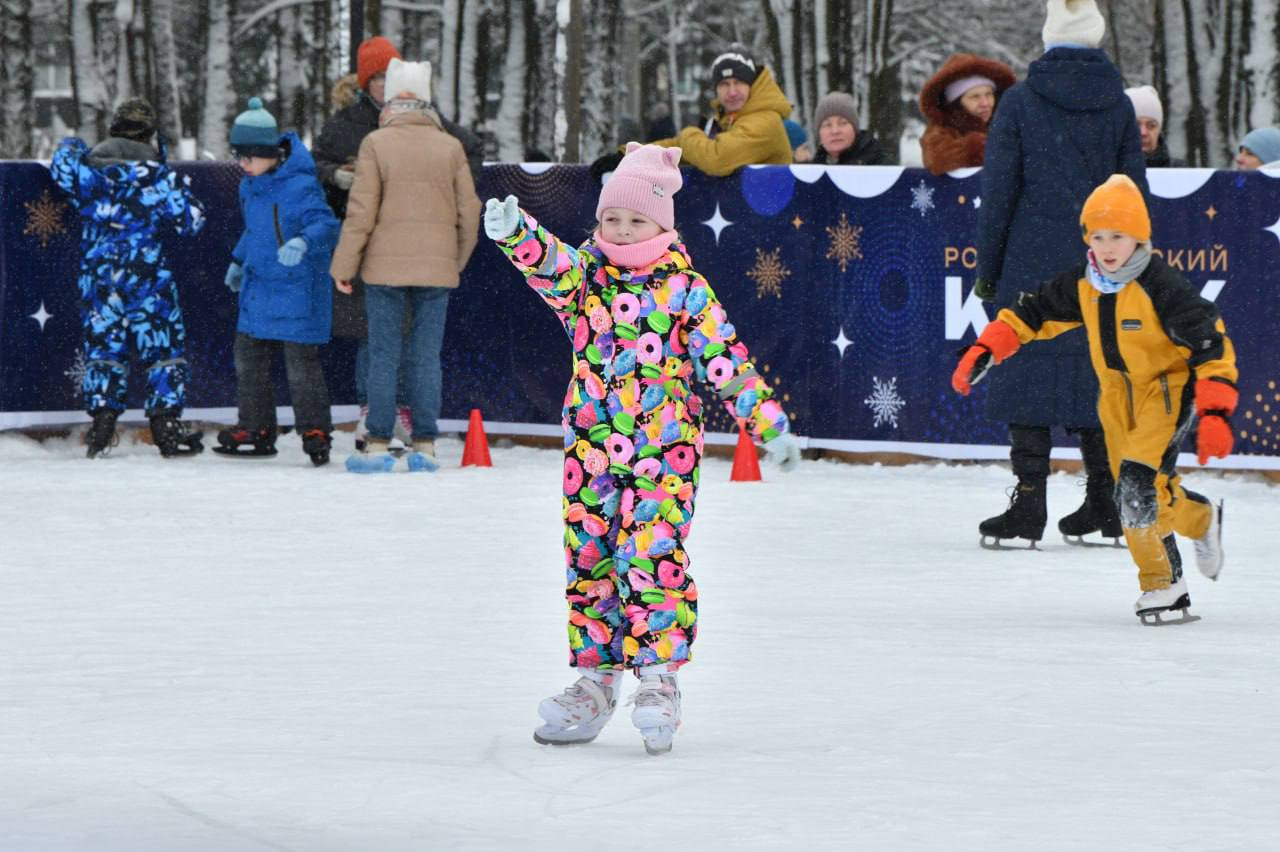 Городской округ Серпухов приглашает жителей и гостей посетить открывшиеся катки Городской округ Серпухов приглашает жителей и гостей посетить открывшиеся катки