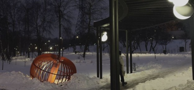 Дмитрий Волков: Место с особой, одухотворяющей аурой в сердце города – наш Яблоневый сквер, чья история – это живая книга памяти, страницы которой писали и продолжают писать разные поколения красногорцев