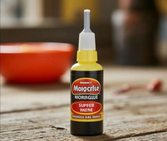 Как удалить клей «Момент»: полезные советы для всех случаев жизни