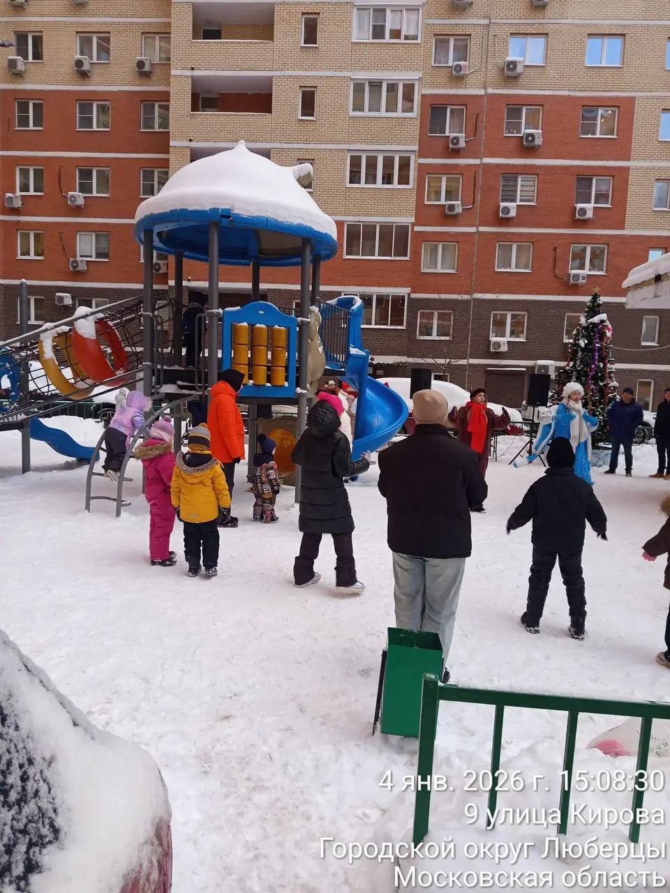 Уважаемые жители!. Да, Новый год — это действительно волшебное время, наполненное ожиданием и радостью! Уважаемые жители!. Да, Новый год — это действительно волшебное время, наполненное ожиданием и радостью!