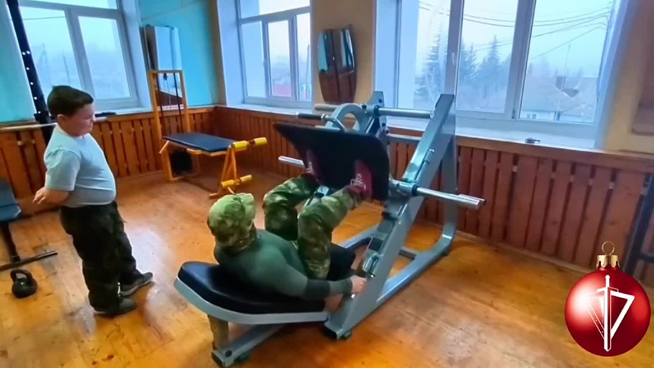 Росгвардия исполнила новогоднее желание юного патриота из Курской области