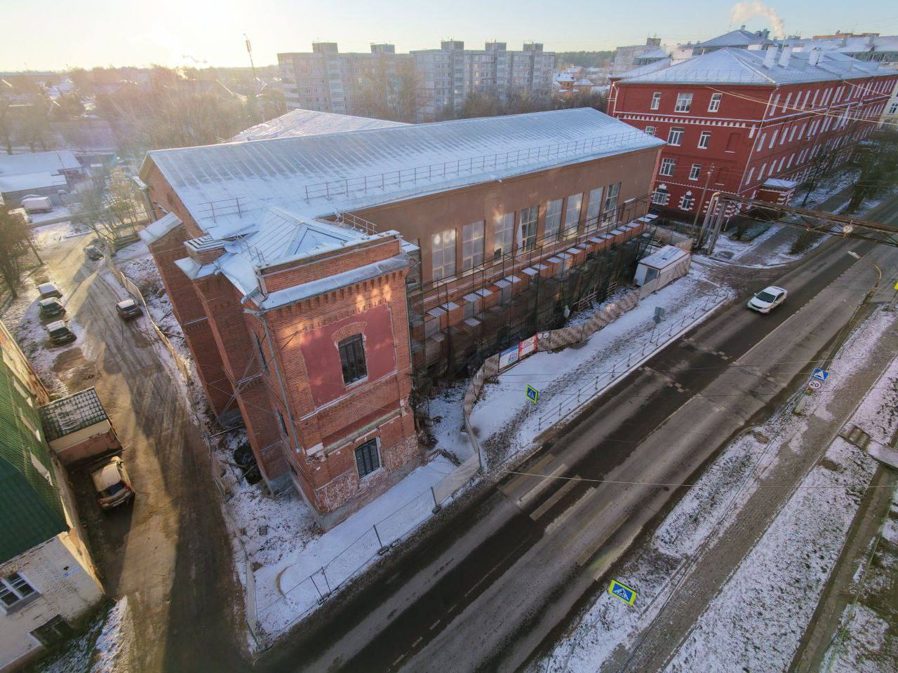 В Серпухове продолжается капитальный ремонт социально значимых объектов