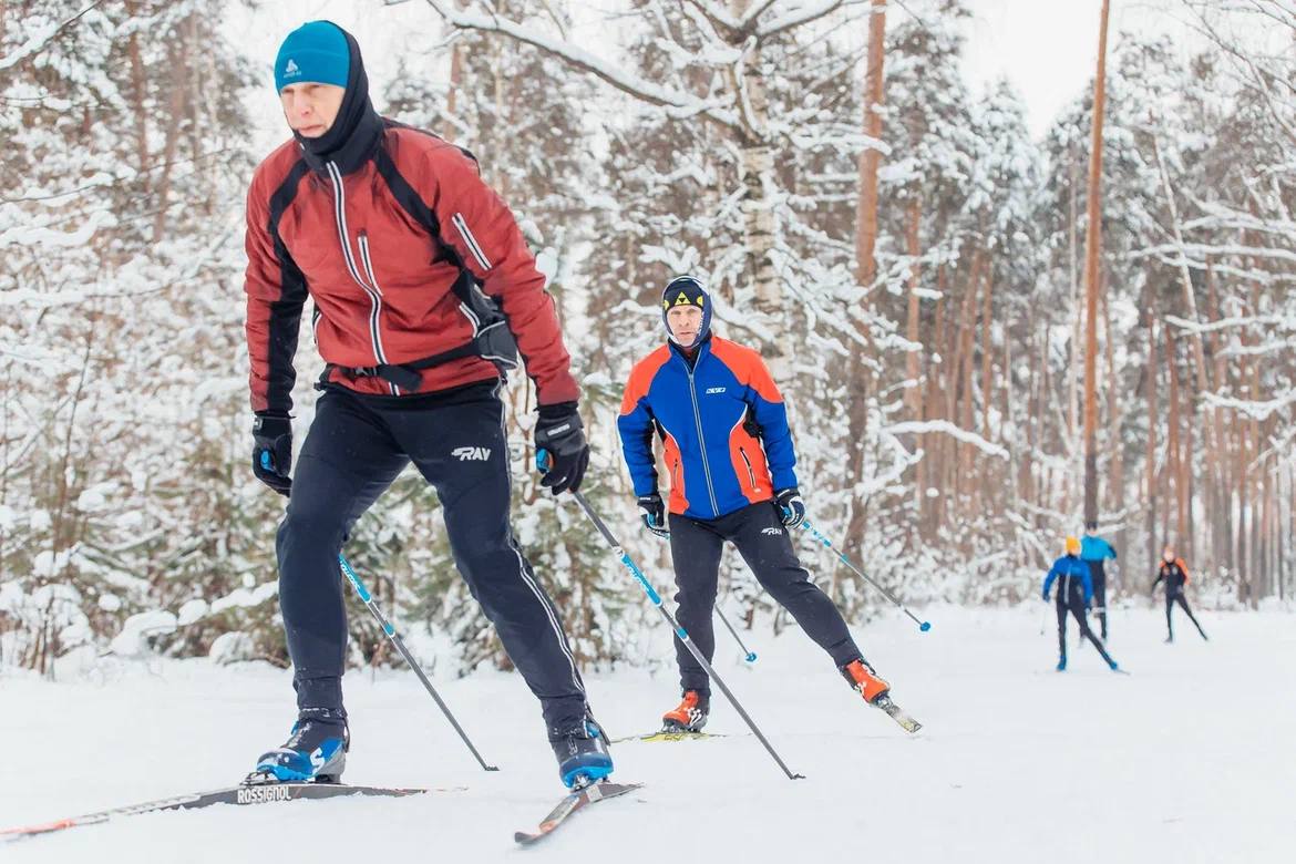 Учимся у профессионала. На лыжной базе Дворца спорта «Восток» состоялась тренировка с профессиональным лыжником Антоном Тимашовым Учимся у профессионала. На лыжной базе Дворца спорта «Восток» состоялась тренировка с профессиональным лыжником Антоном Тимашовым