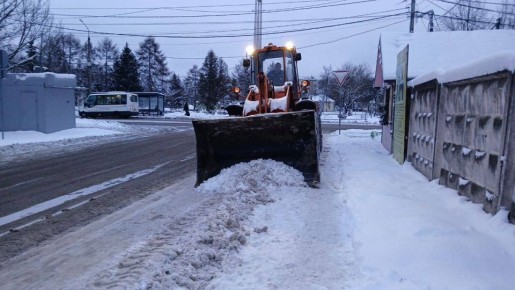 Михаил Собакин: Мы продолжаем уборку снега с городских и сельских территорий