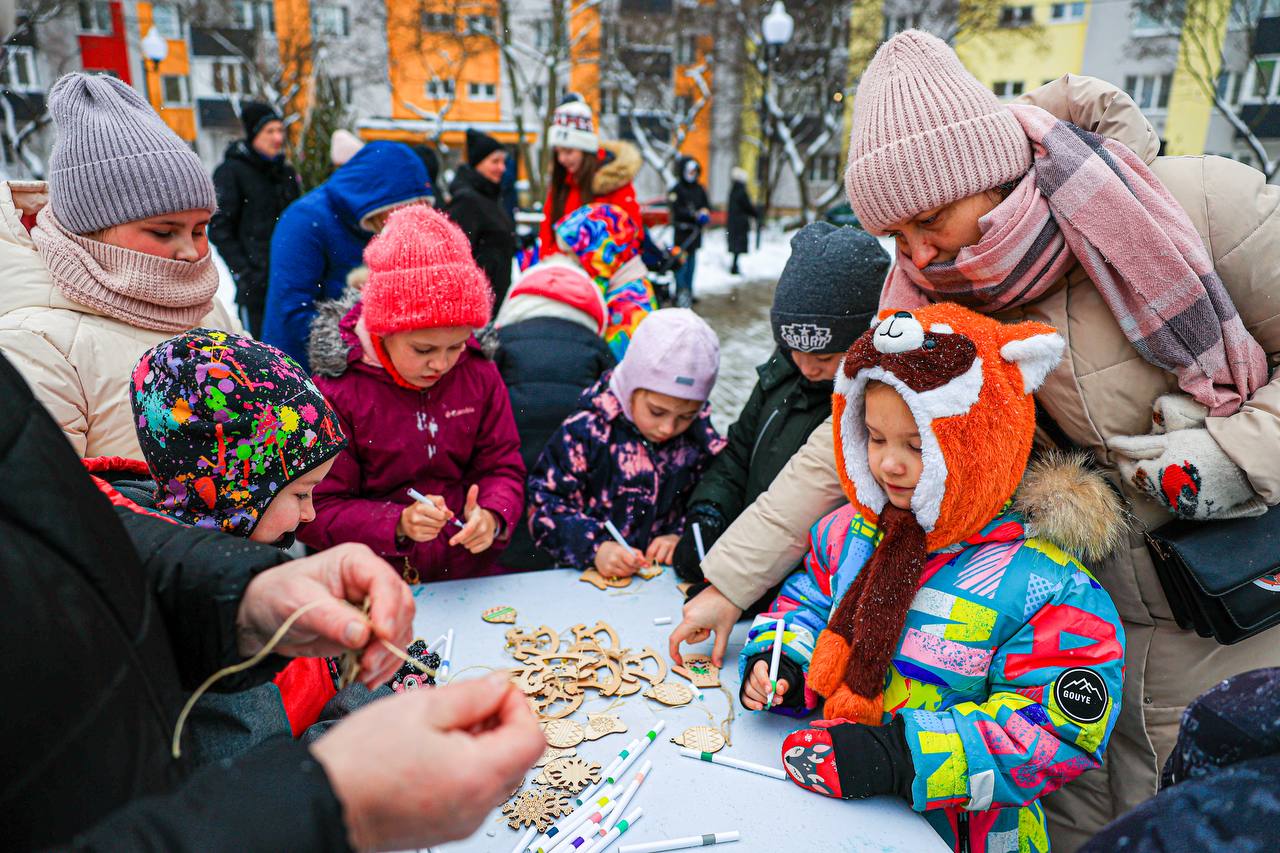 Юлия Купецкая: В городском округе Мытищи продолжаются праздничные мероприятия на дворовых территориях Юлия Купецкая: В городском округе Мытищи продолжаются праздничные мероприятия на дворовых территориях