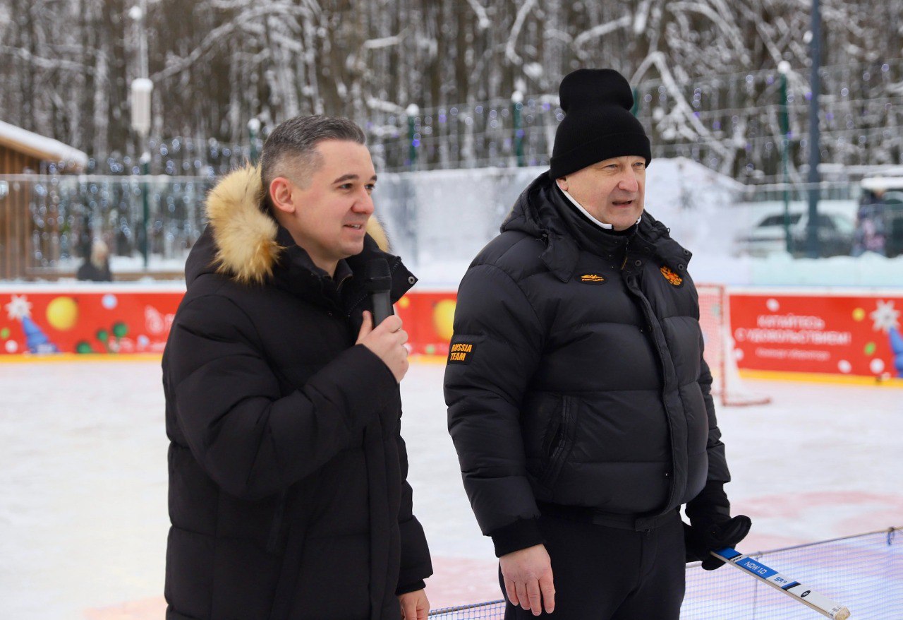 Турнир по хоккею в валенках состоялся в Солнечногорске Турнир по хоккею в валенках состоялся в Солнечногорске